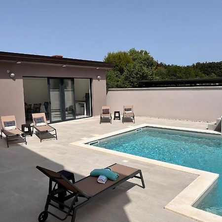 Villa Vida, Medulin - Bazen I Jacuzzi Exterior foto