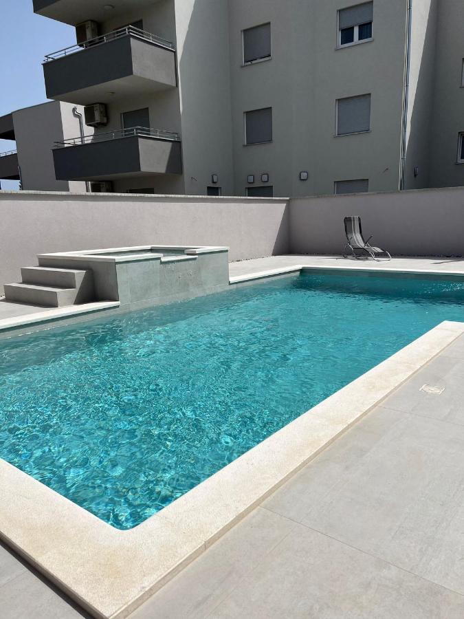 Villa Vida, Medulin - Bazen I Jacuzzi Exterior foto