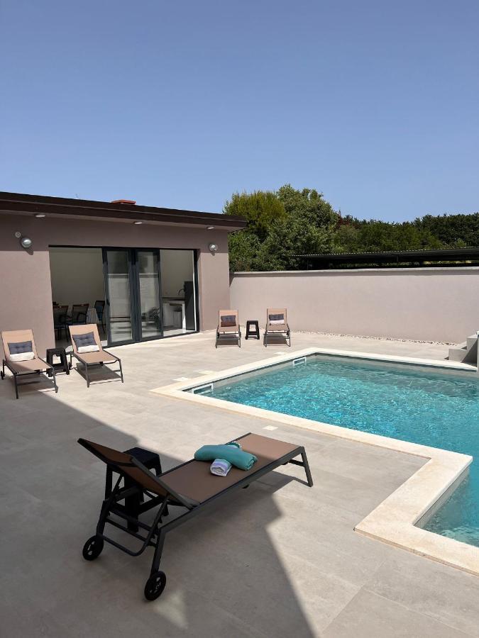 Villa Vida, Medulin - Bazen I Jacuzzi Exterior foto