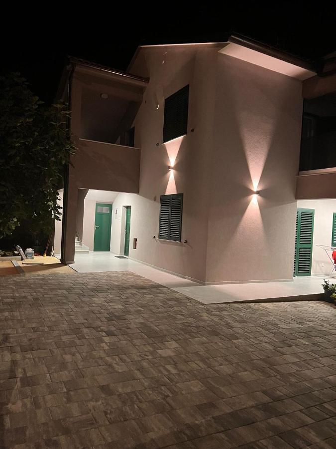 Villa Vida, Medulin - Bazen I Jacuzzi Exterior foto